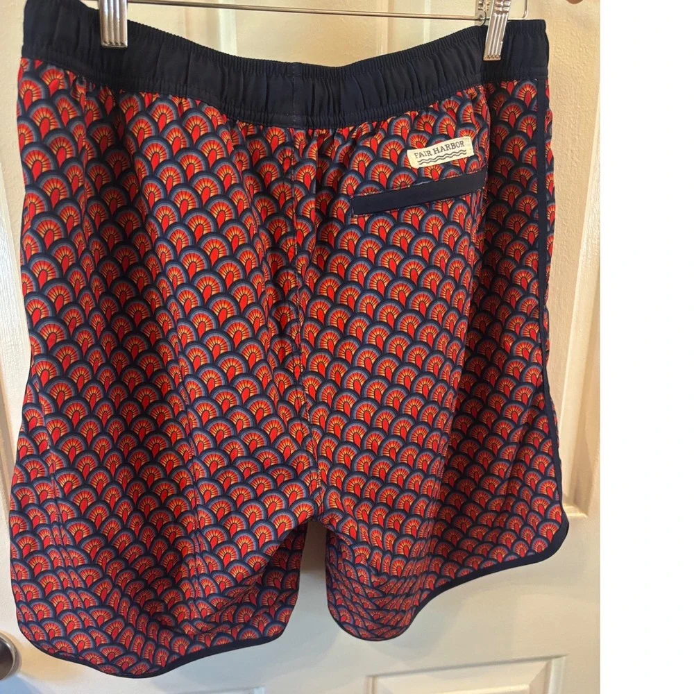 Fair Harbor Mens Swim Shorts Red Navy Geometric Fan Print Board Shorts Large